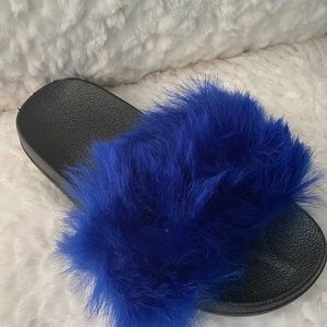 Faux Fur Slides Bundle (10 Pairs)